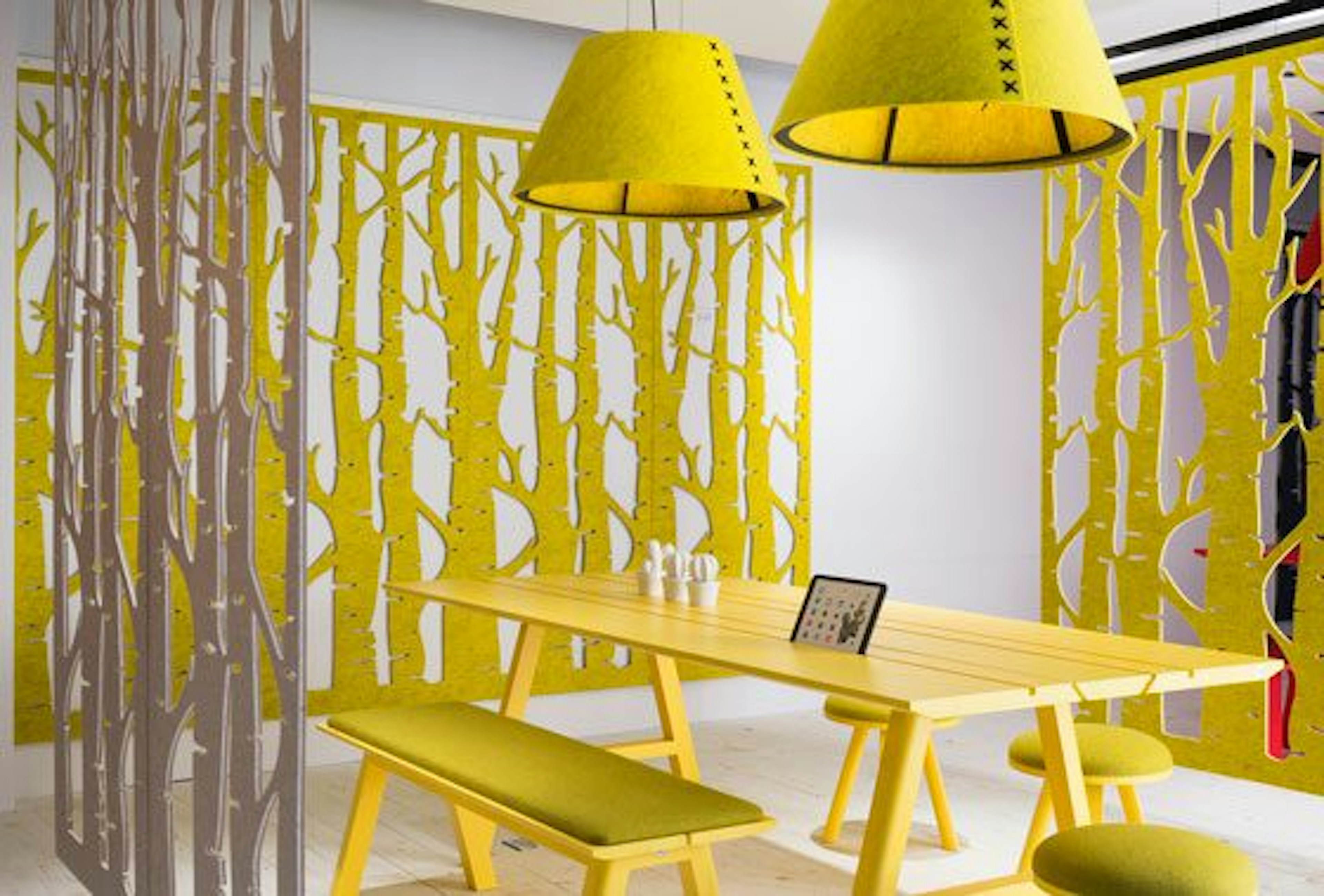 Office design ideas - the indoor picnic table - K2 Space