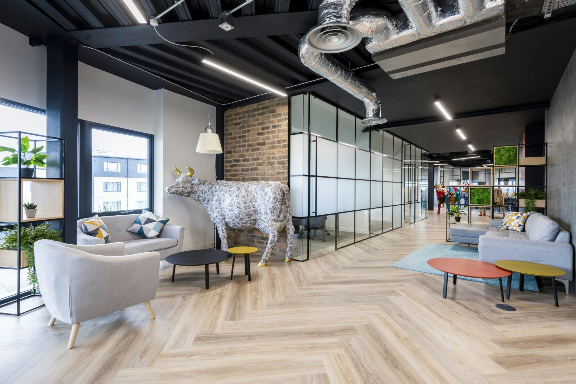 Technology in Office Design - Extreme Group