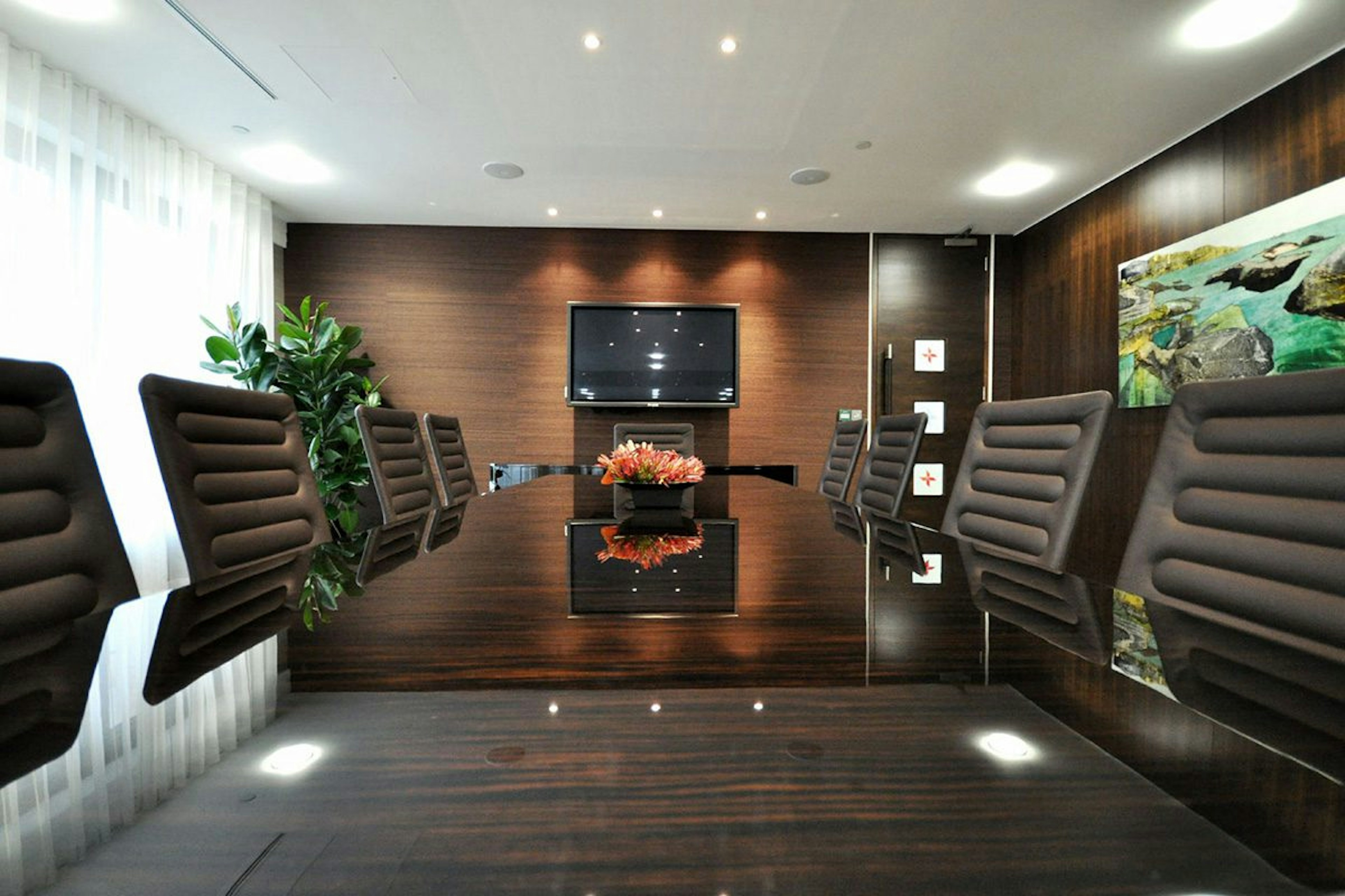 voile-curtains-in-the-workplace-k2-space