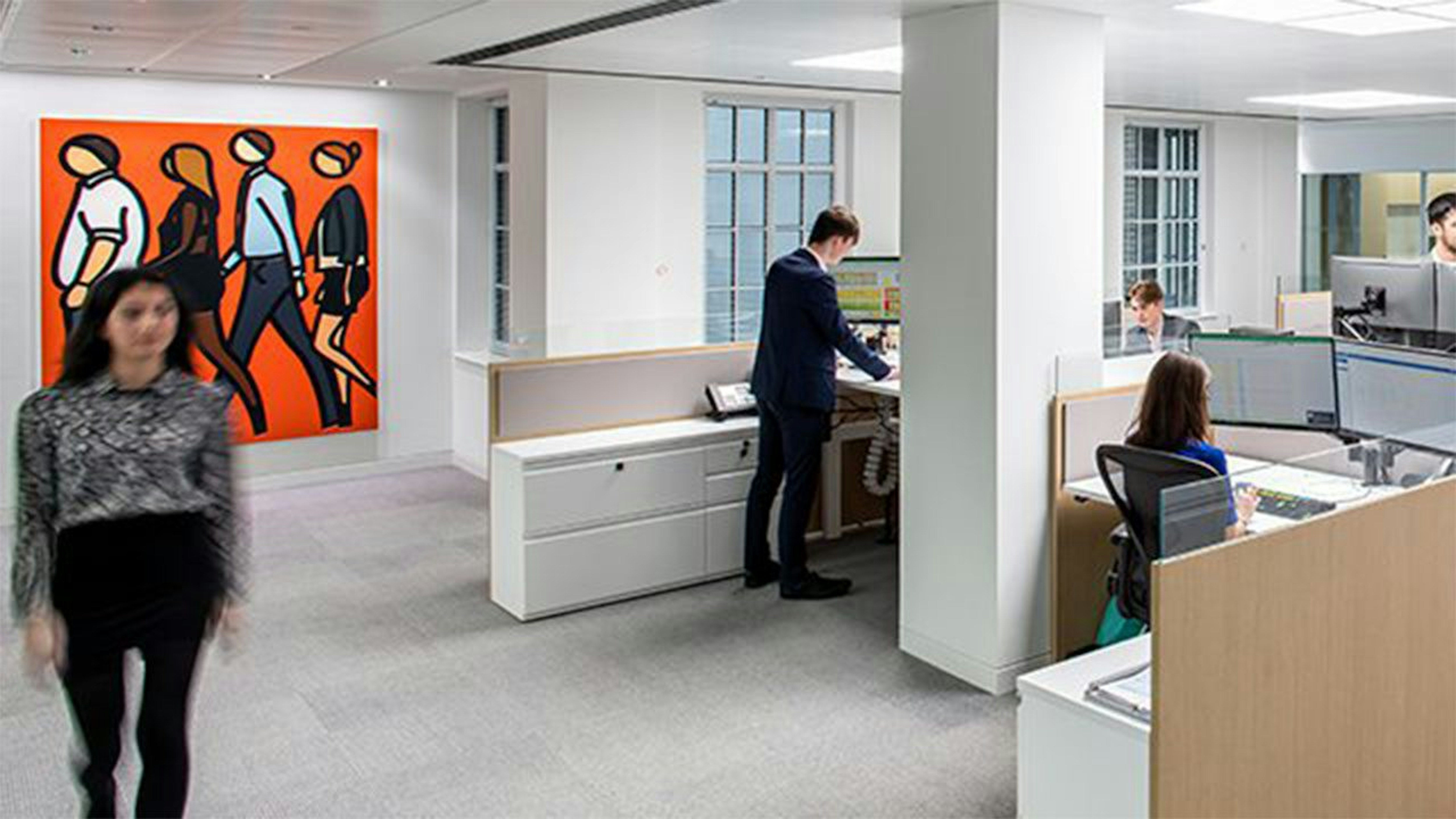 Productivity-Benefits-of-Adjustable-Standing-Desks