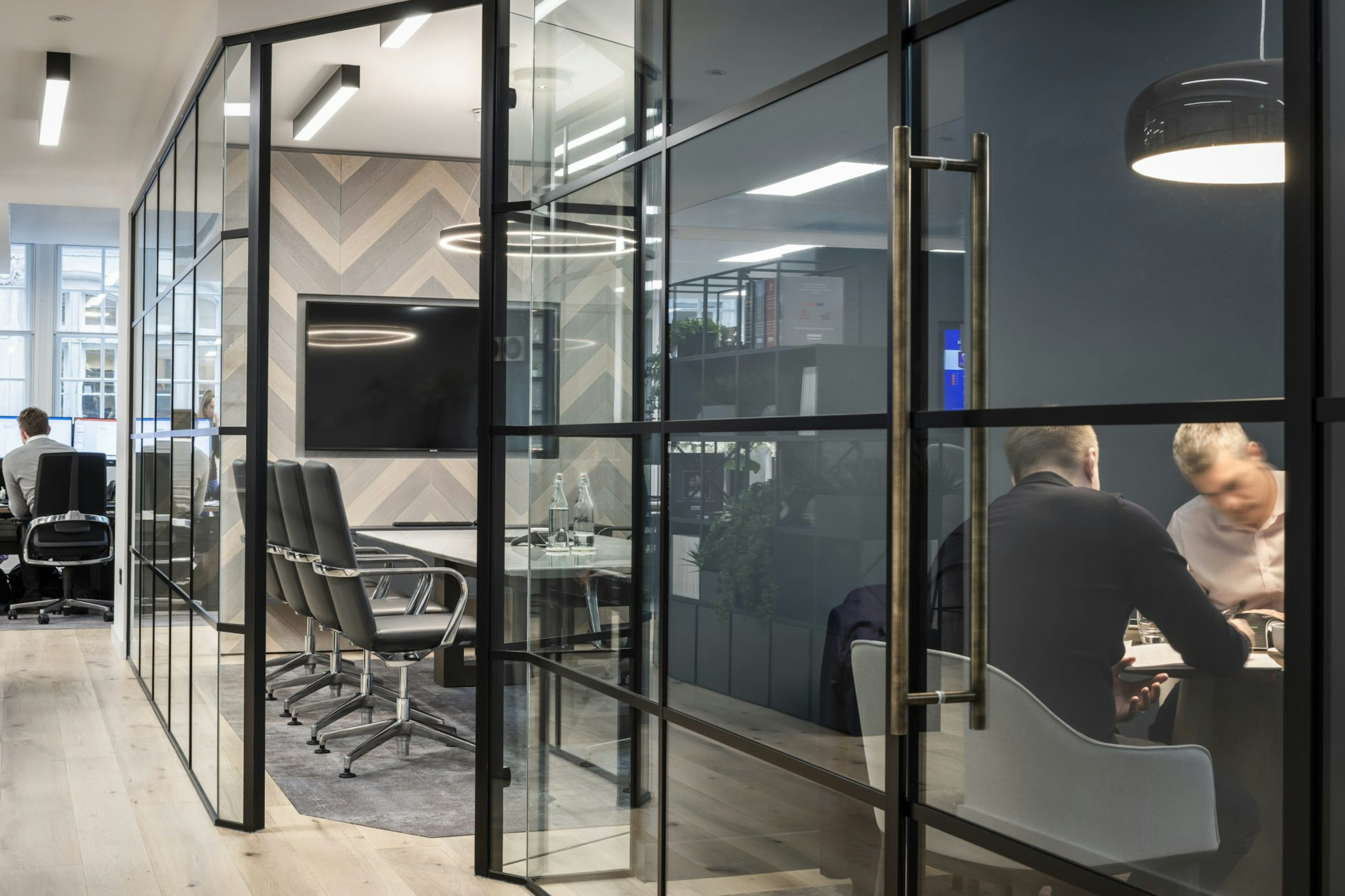 Private meeting rooms