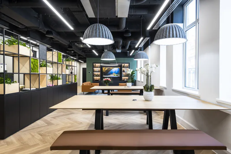 Accessible workspace with step-free routes and wide circulation at DTRE Mayfair by K2 Space