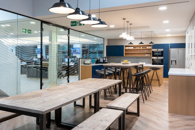 Brand Colour as Accent — Javelin Commodities, London by K2 Space Brand colour used as accent at Javelin Commodities London by K2 Space