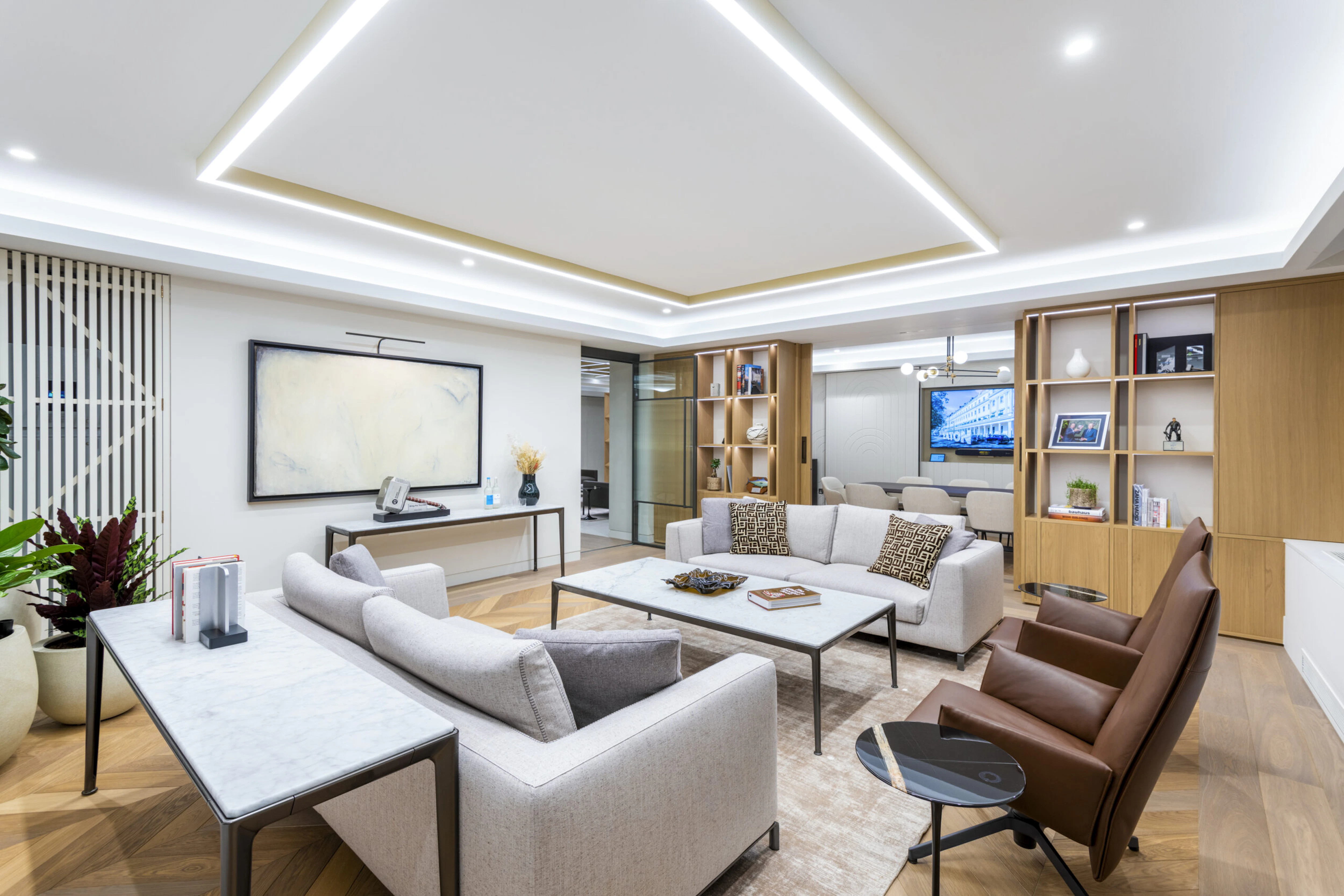 K2 - Eastdil - Office Curator - LARGE-18