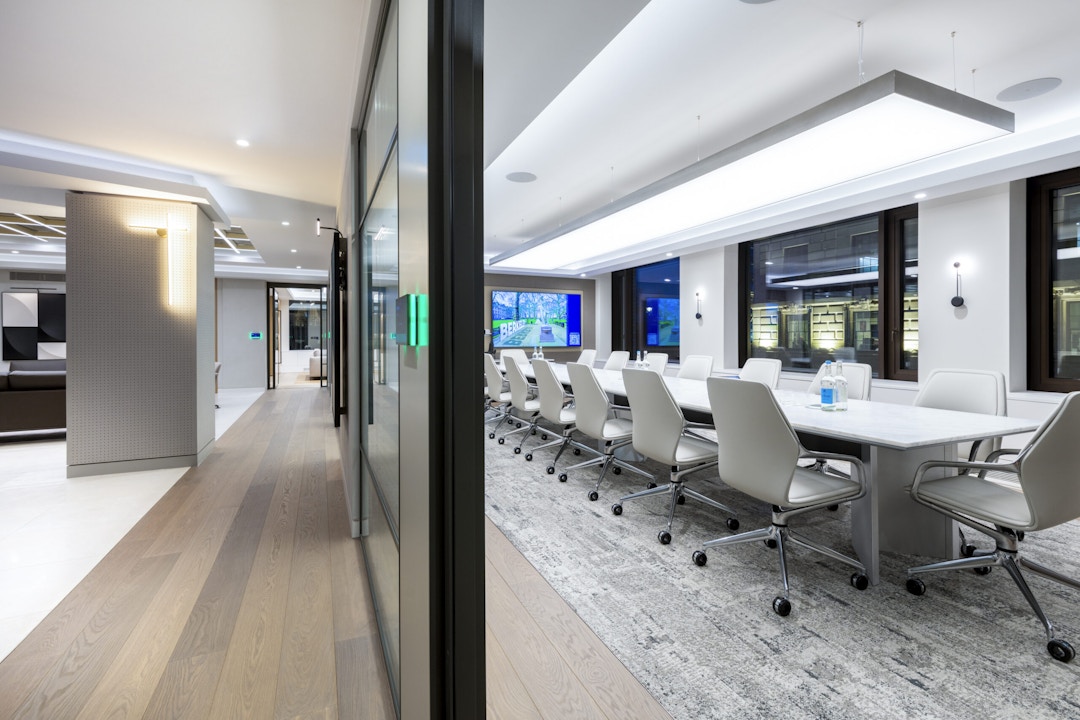 6 Inspiring Financial Service Office Designs - K2 Space