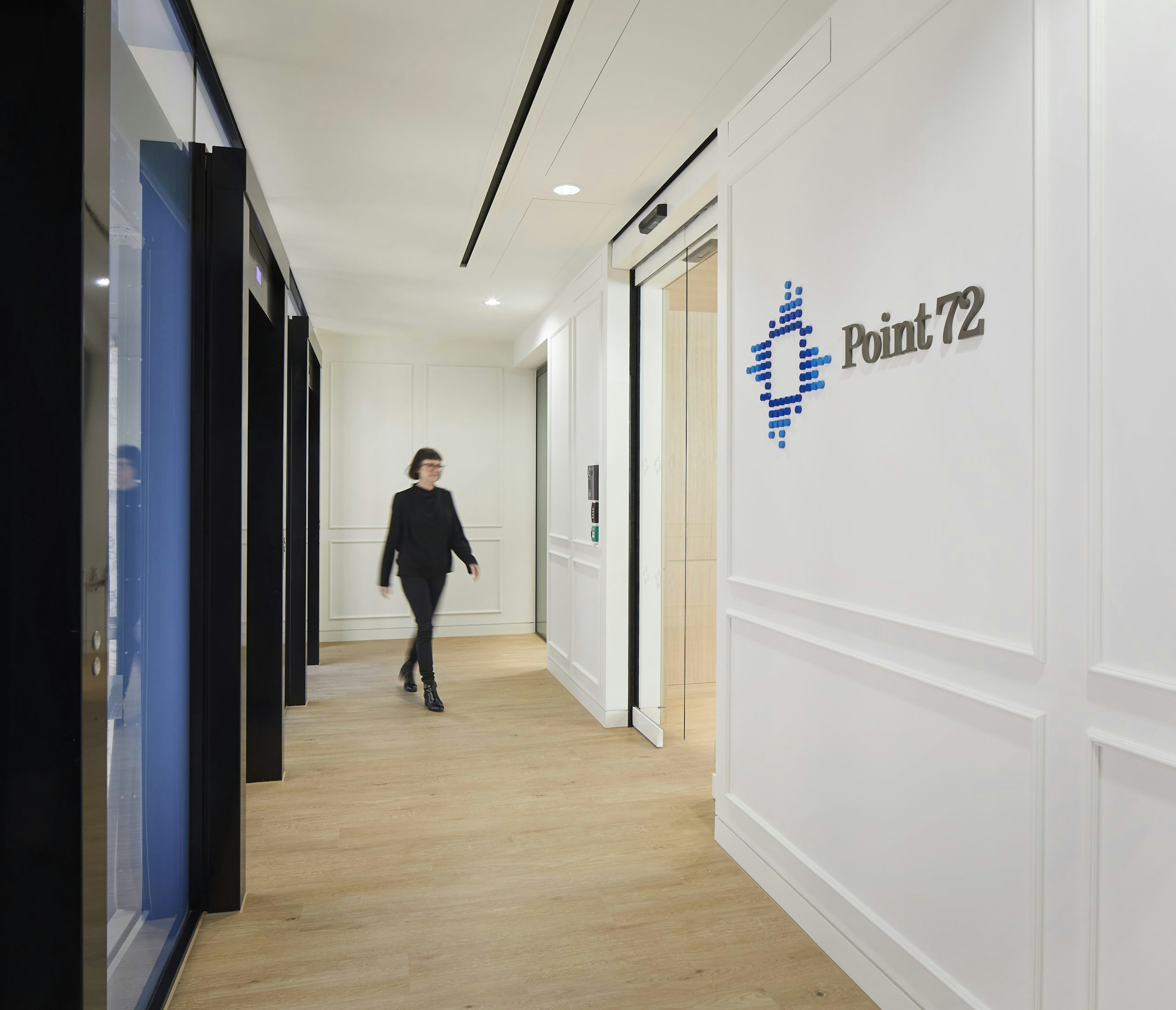 Point 72 Asset Management - London Mayfair - Conveying a Sophisticated Brand Identity from the Moment You Enter