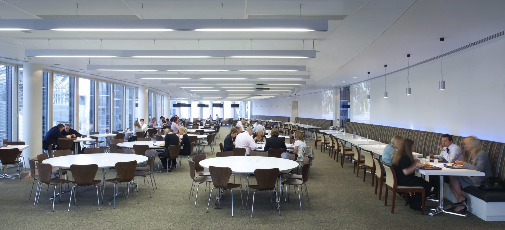 Willis dining hall fit out