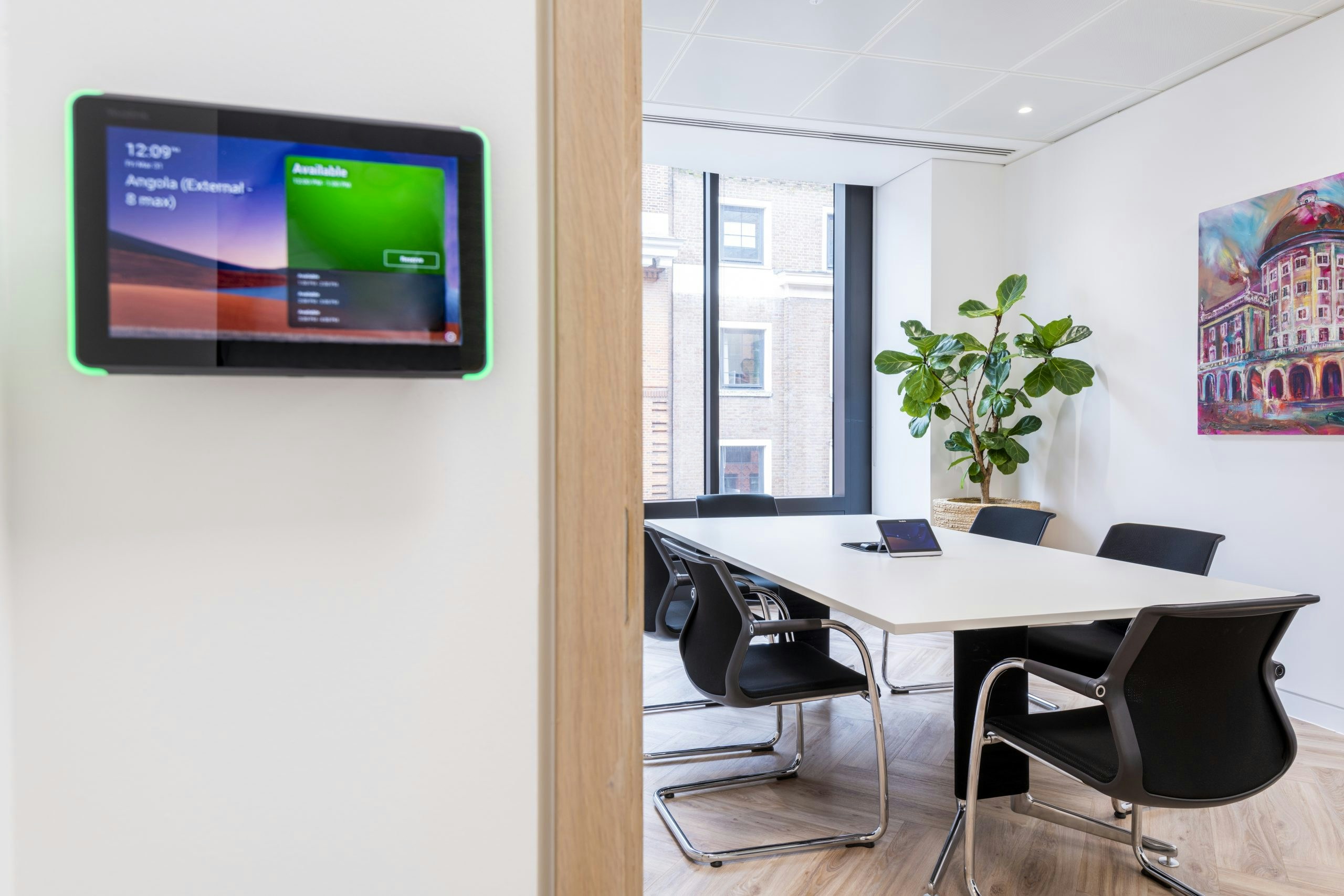 Office Design & Build with the Latest Room Reservation Tech