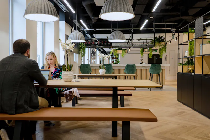 Touchdown Area — DTRE, Mayfair by K2 Space Touchdown area with partitioned shelving and integrated power at DTRE Mayfair by K2 Space