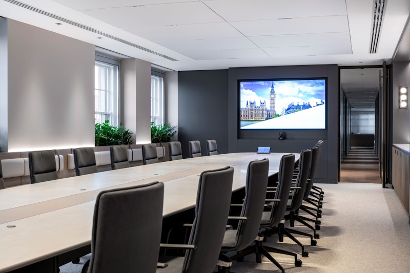 Premium Mayfair workspace with bespoke boardroom design