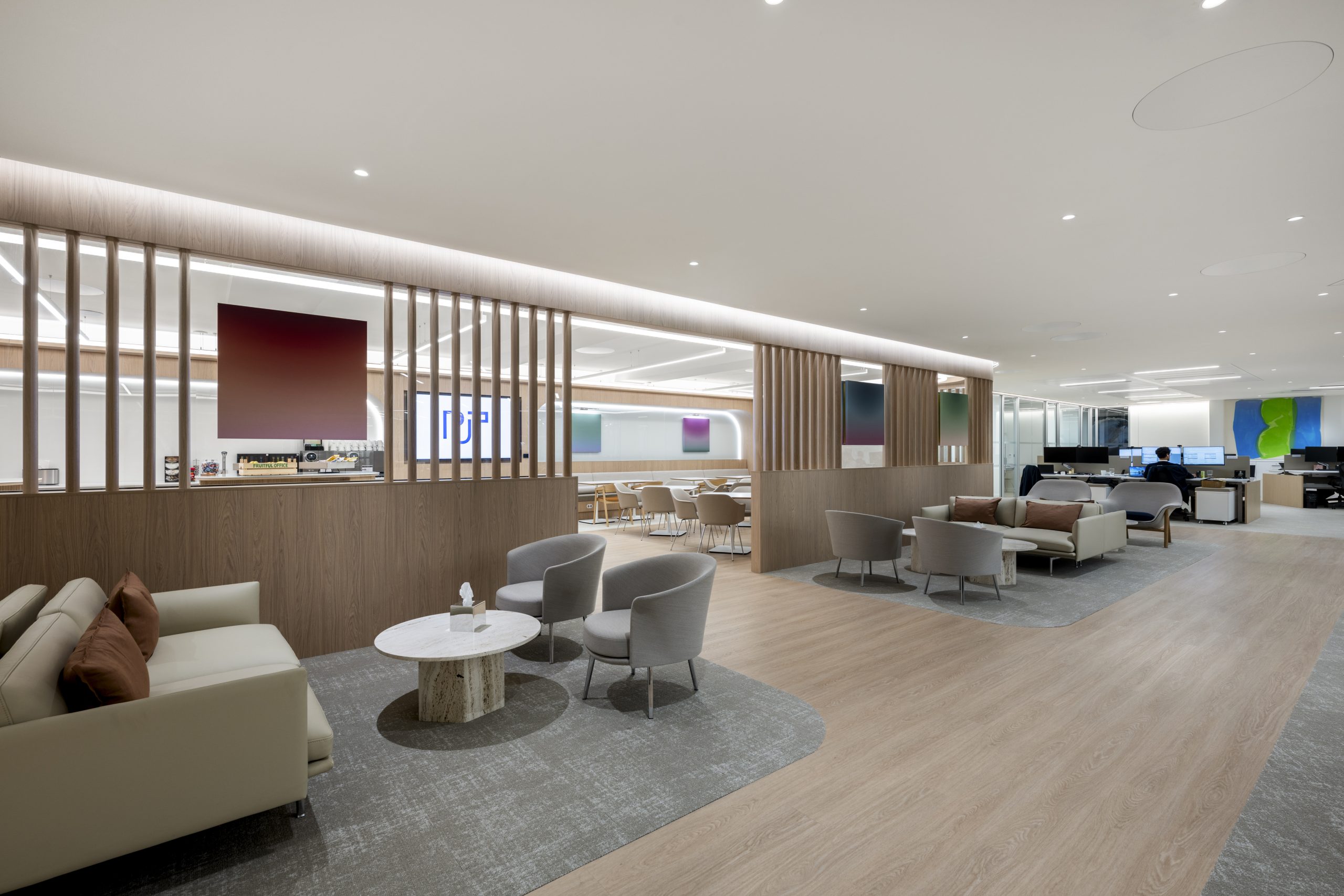 Client-facing meeting suite in a London professional services office High-quality client meeting room with premium finishes in a Mayfair office fit-out