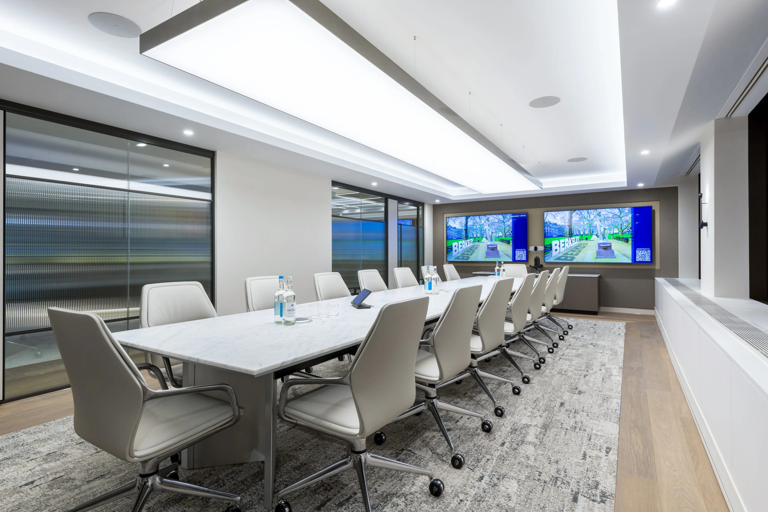 06-av-conferencing-and-meeting-equity