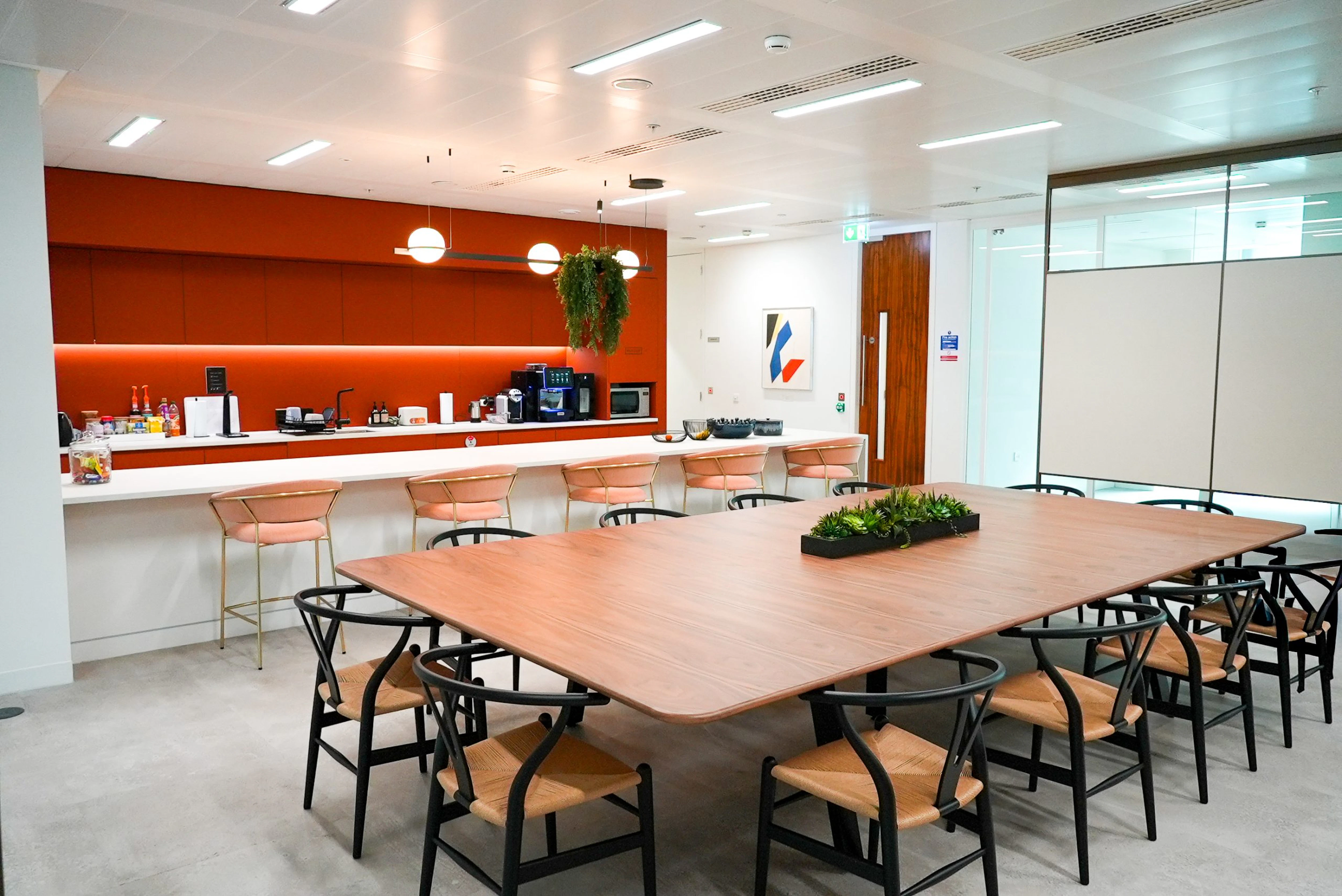 omm-office-fit-out-tea-point-breakout-communal-table